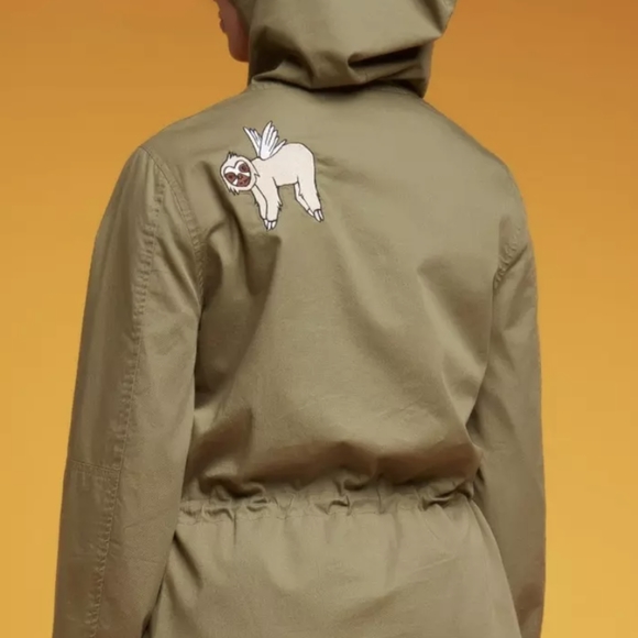 Marvel Ms. Marvel Patch Girls Anorak Jacket Sz L - Picture 2 of 4